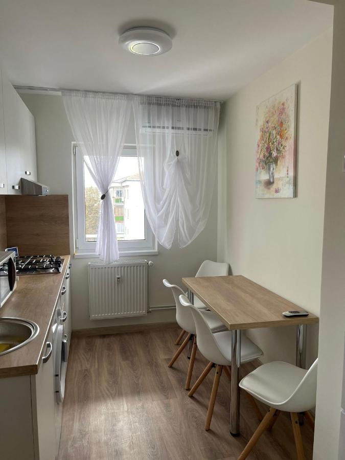 Angels Apartment 2 Oradea Exterior foto