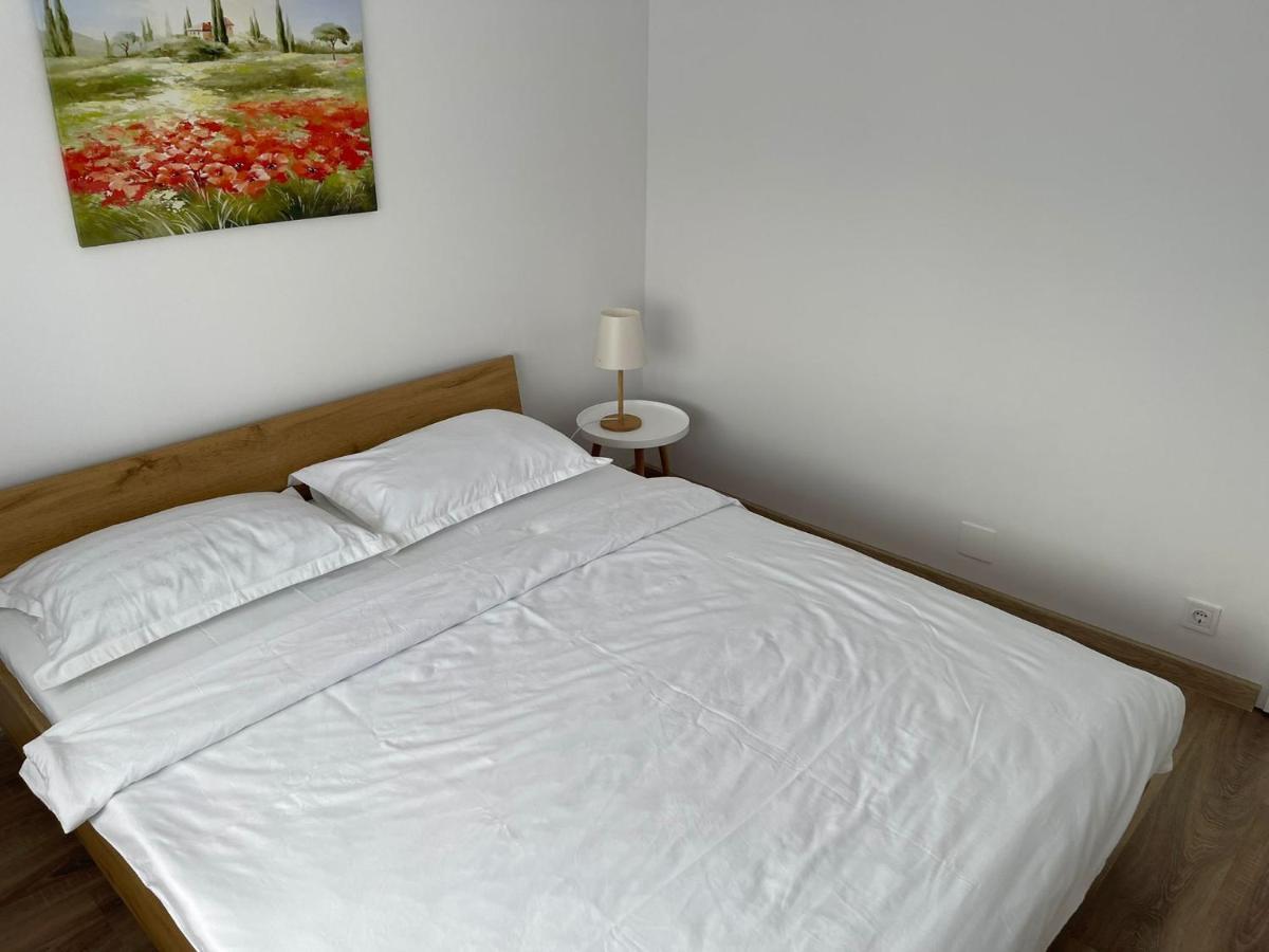 Angels Apartment 2 Oradea Exterior foto